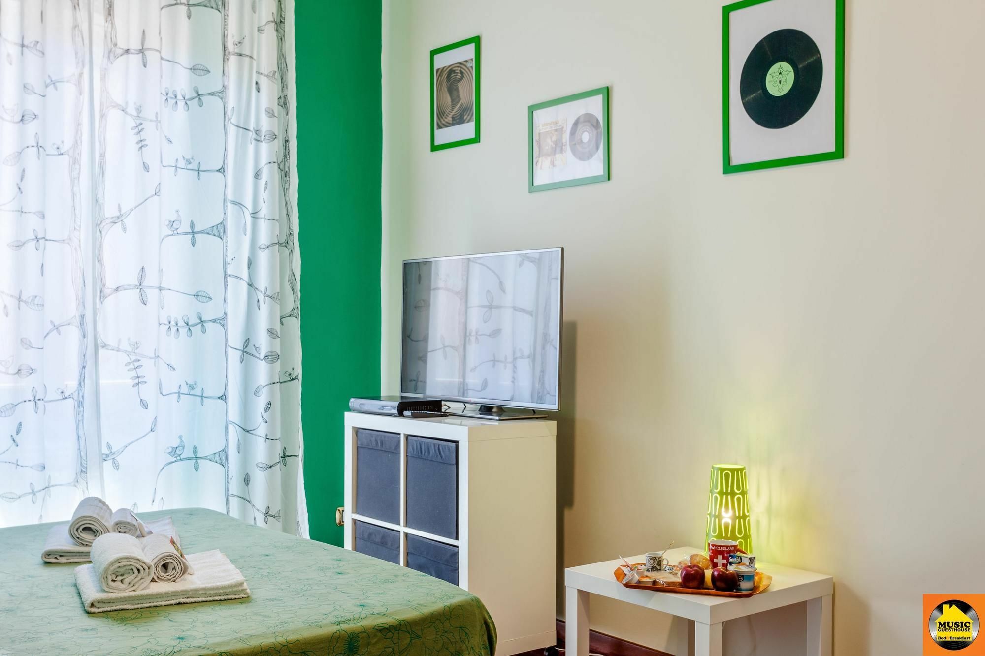 Music Guesthouse Рим Экстерьер фото